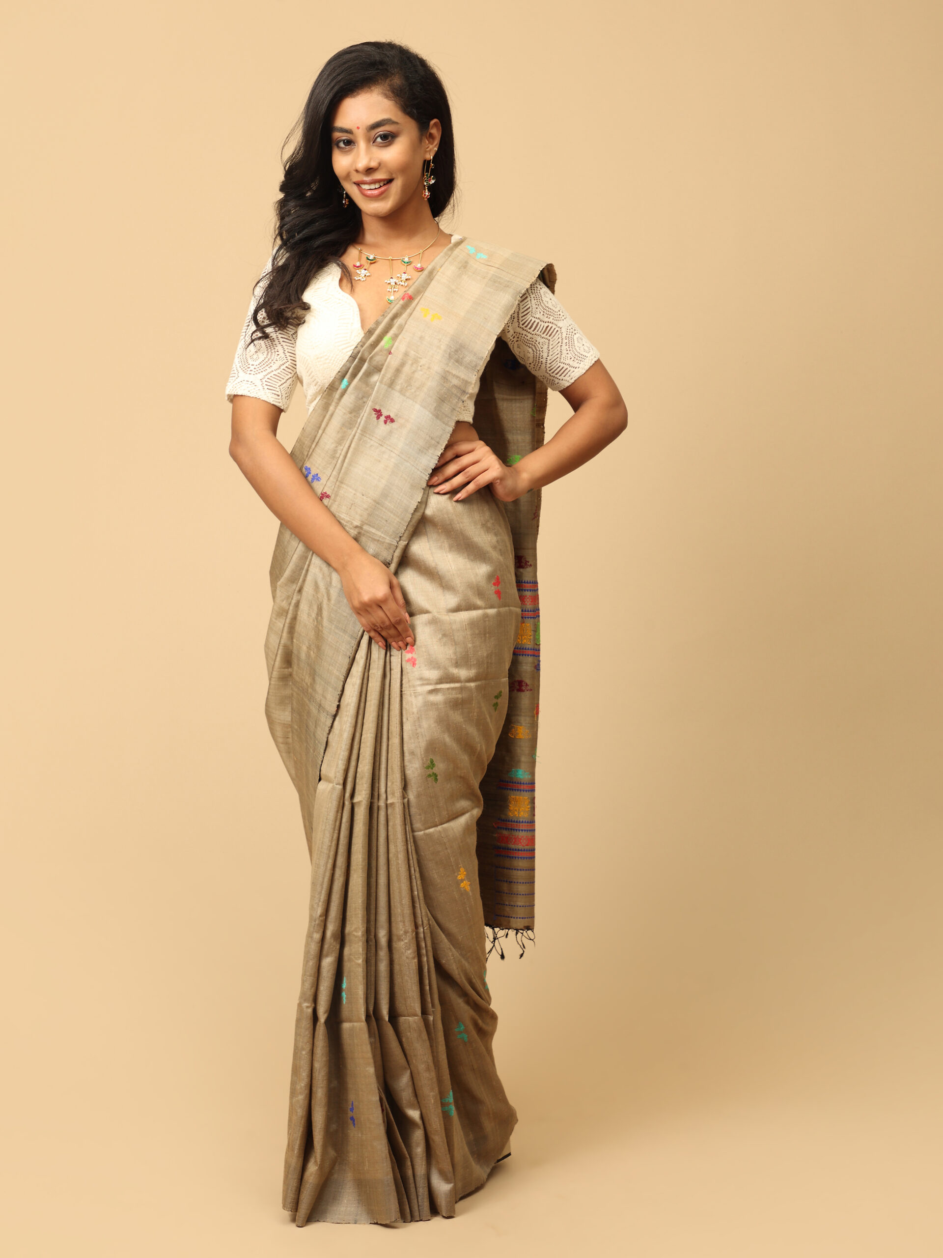 Butterfly motifs Fine Tussar - Image 2